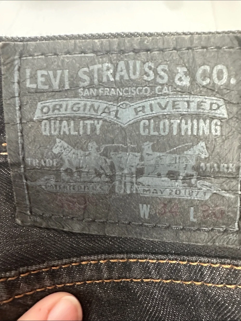 Levi's Men's Dark Gray Straight Jeans